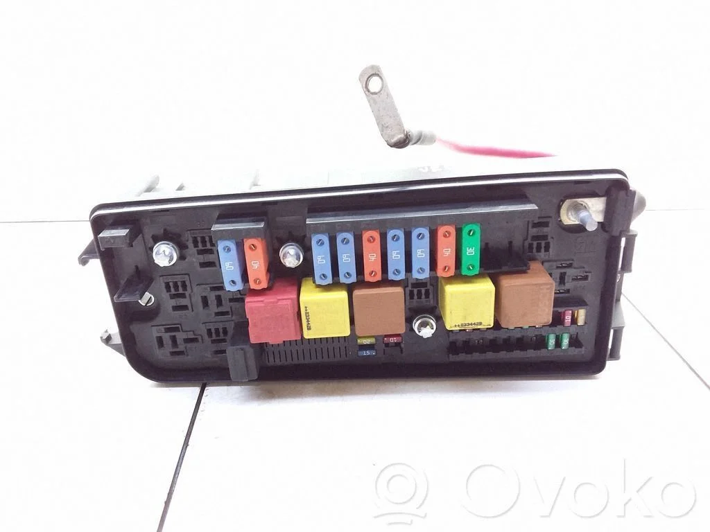 Drošinātāju bloks – Opel Vectra C (2002-2005)
