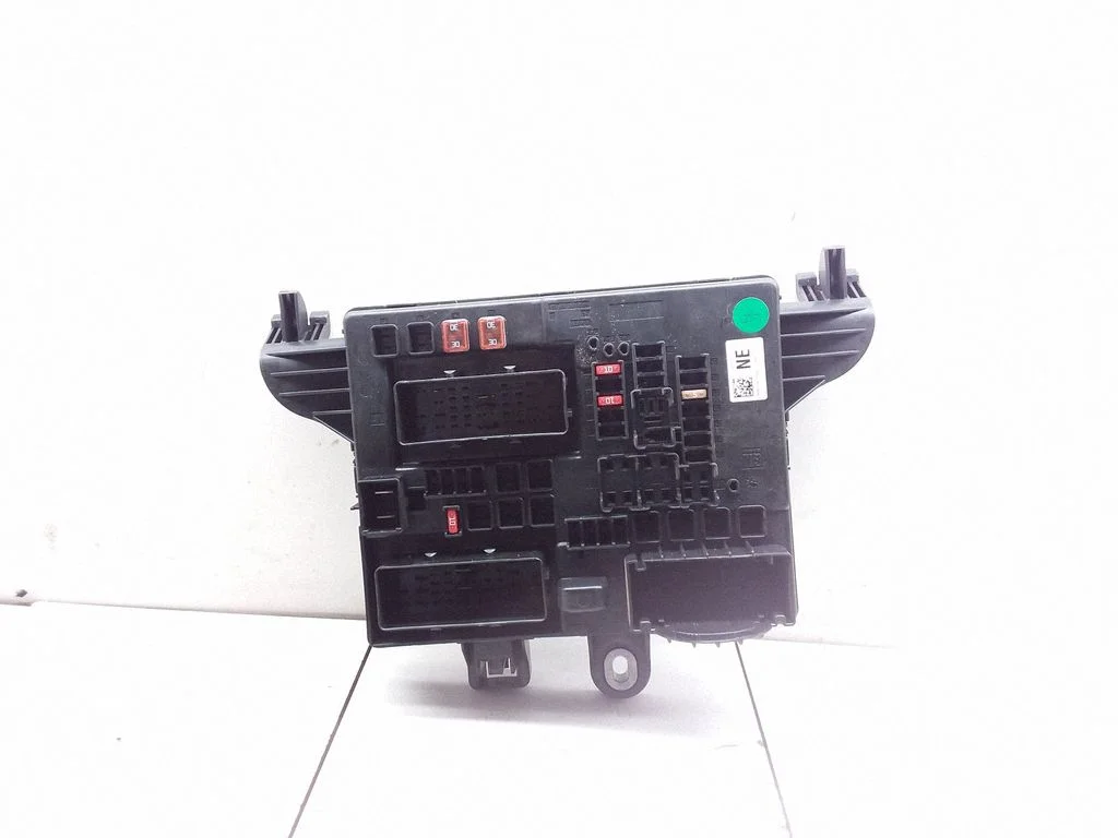 Fuse module – Opel Insignia A (2008-2017)