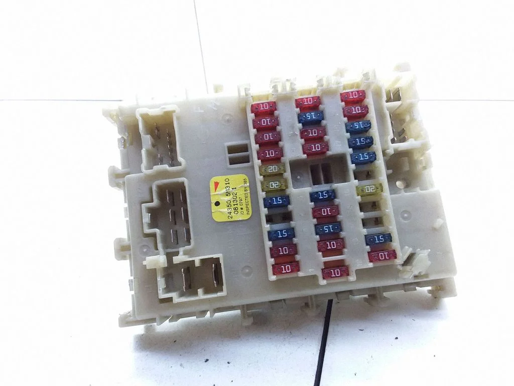 Drošinātāju bloks 243505M310