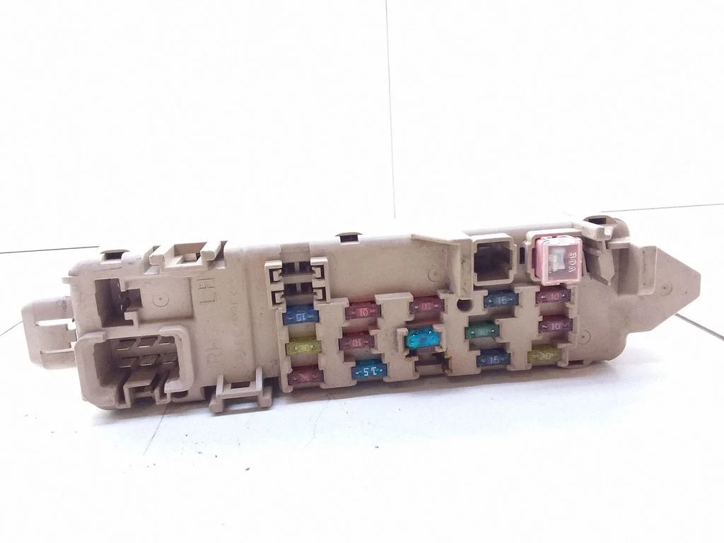 Drošinātāju bloks 8E290004