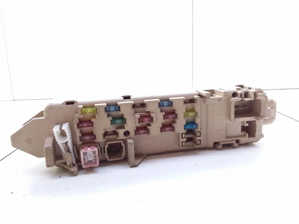 Drošinātāju bloks 7J161081