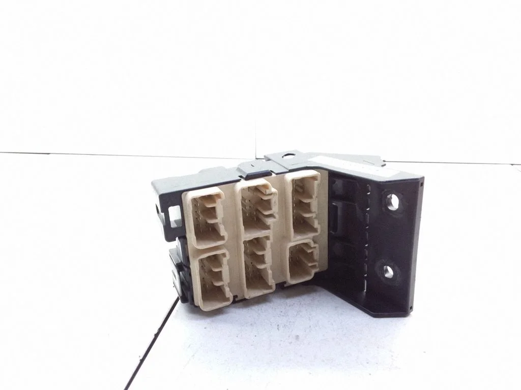 Fuse module 8273405030