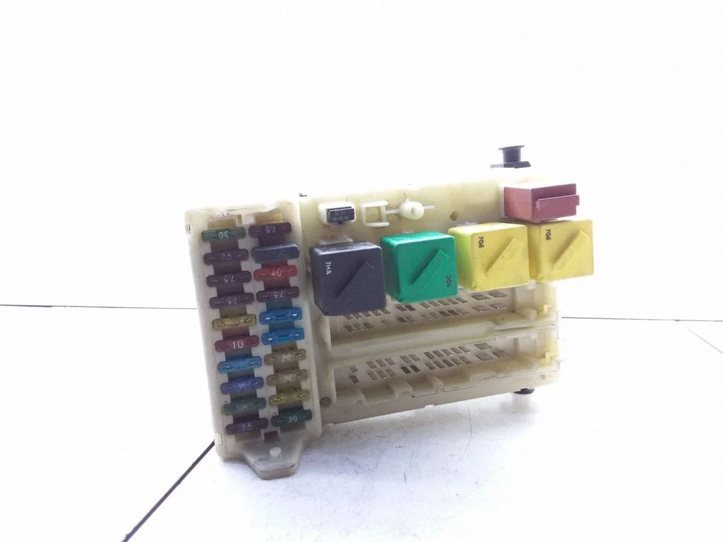 Drošinātāju bloks 98BG14K150AD