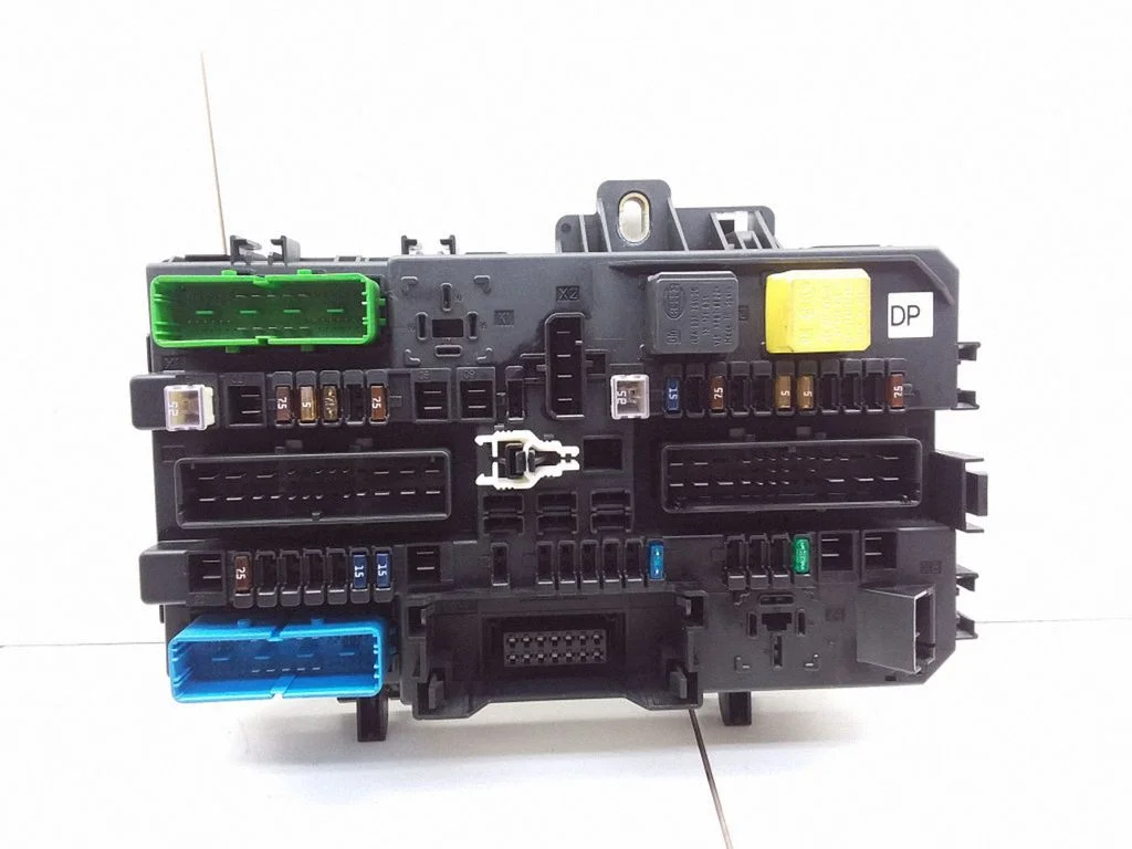 Fuse module – Opel Astra H (2004-2012)