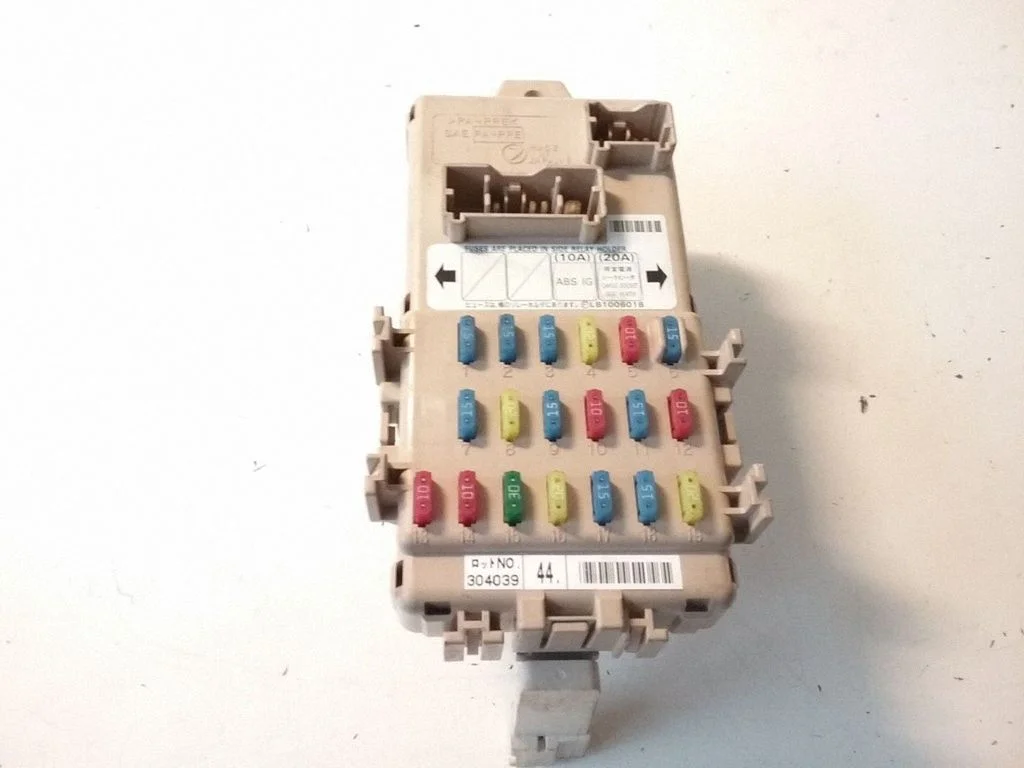 Fuse module – Subaru Impreza II (2003-2005)