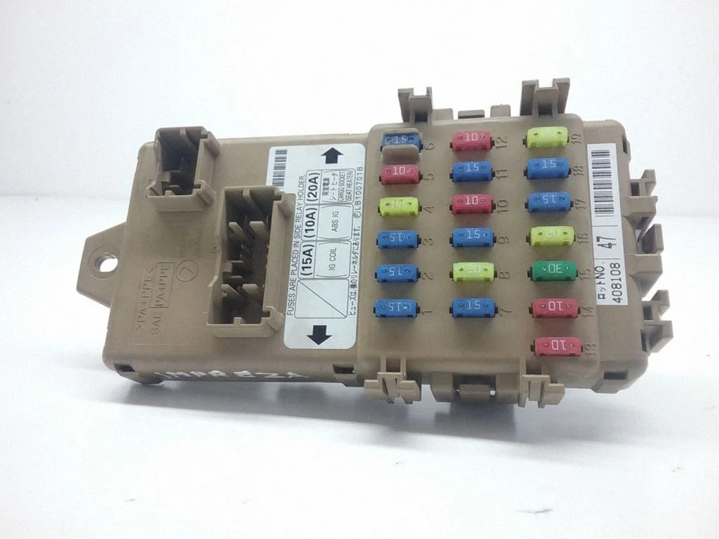 Fuse module – Subaru Impreza II (2003-2005)