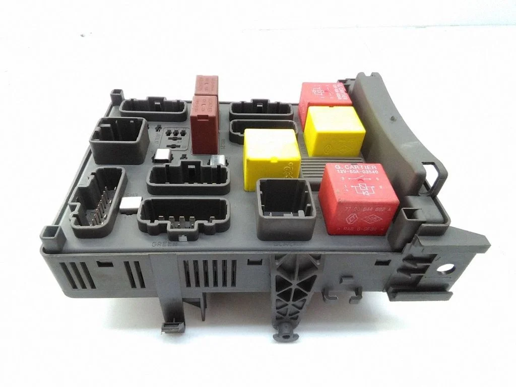 Drošinātāju bloks 045937