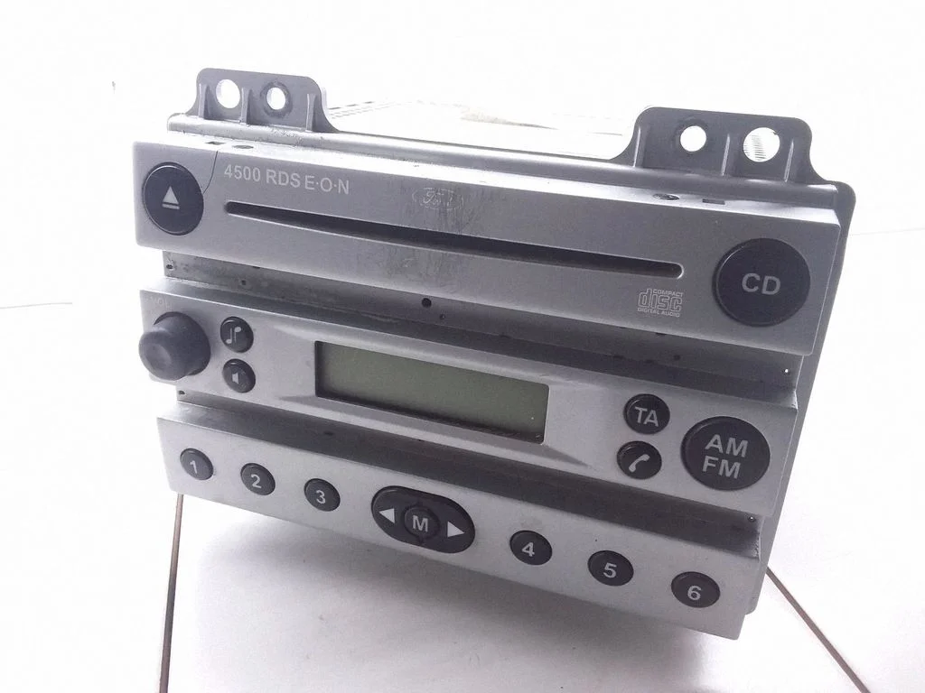 Radio/CD/DVD/GPS head unit – Ford Fiesta (2002-2005)