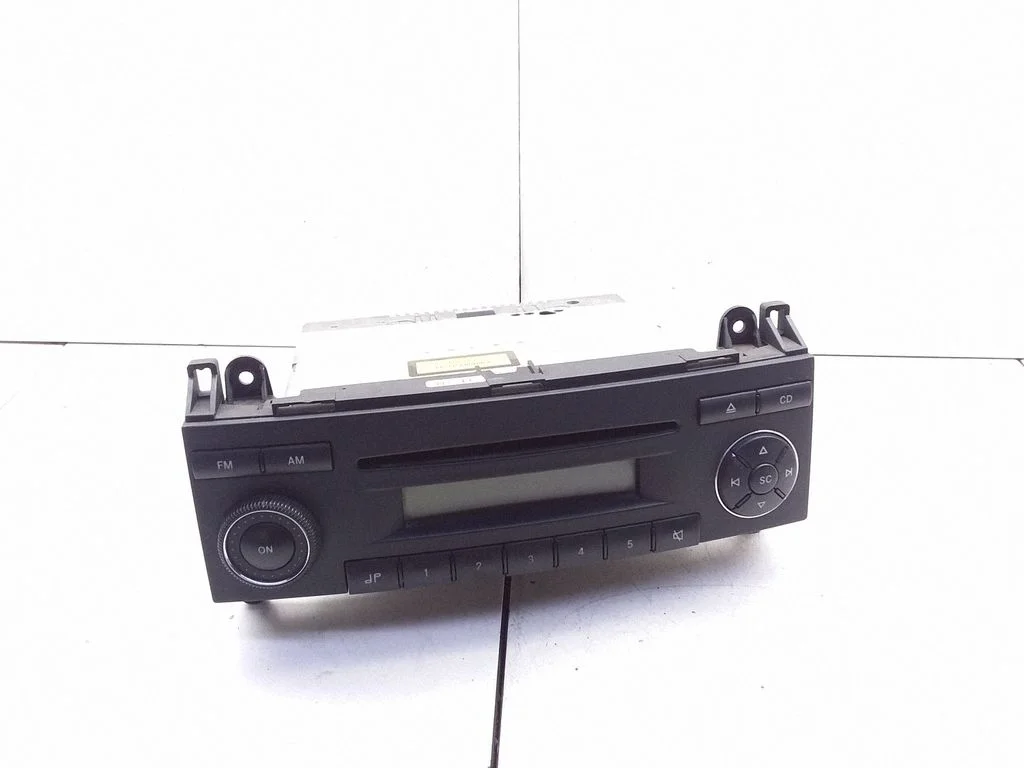 Raadio / CD/DVD-mängija / navigatsioon – Volkswagen Crafter (2006-2016)