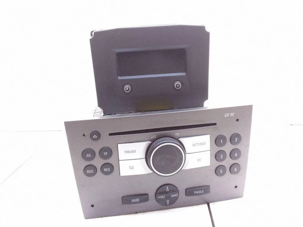 Radio/CD/DVD/GPS head unit – Opel Vectra C (2005-2009)