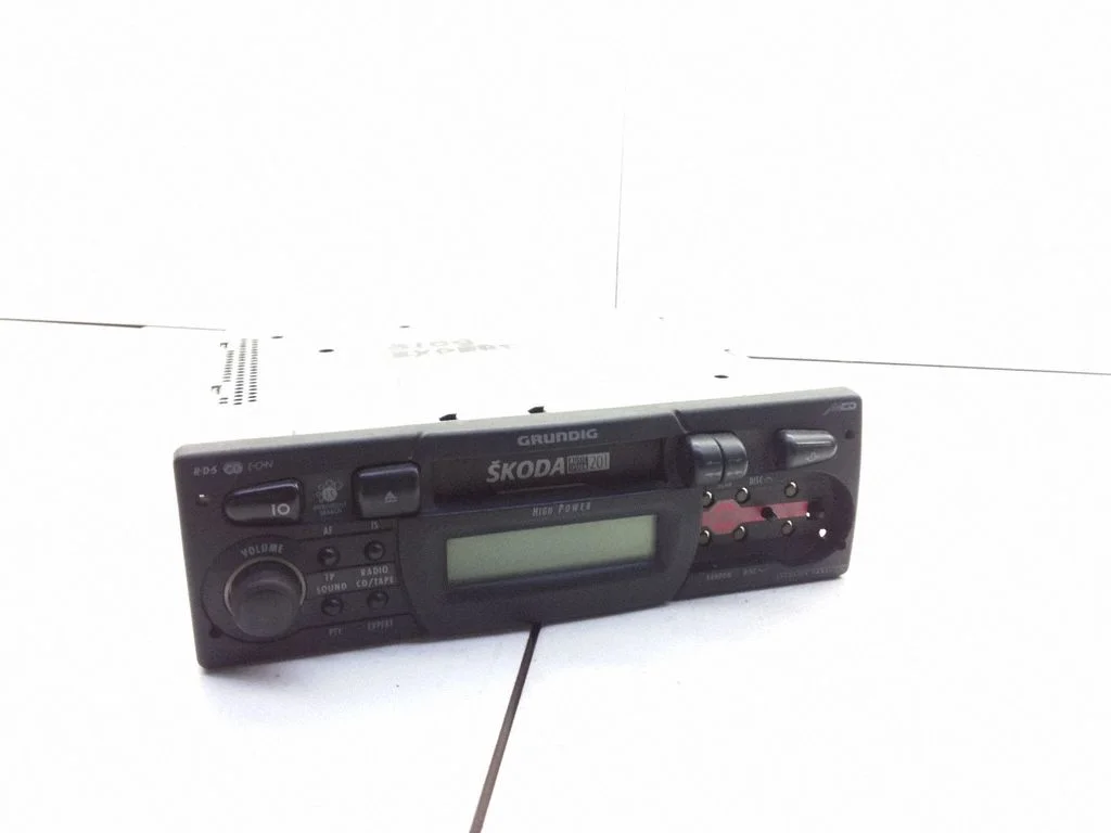 Radio/CD/DVD atskaņotājs/navigācija 1U0035160A