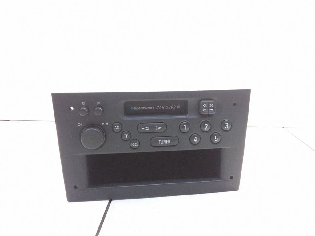 Radio/CD/DVD atskaņotājs/navigācija 13127011
