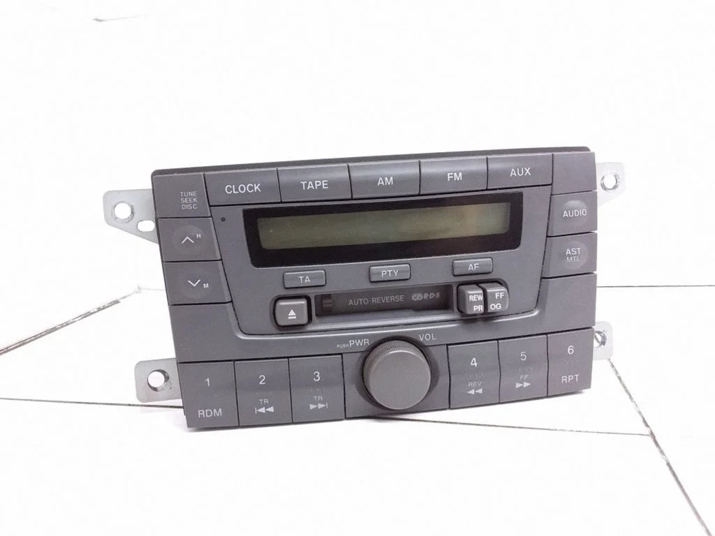 Raadio / CD/DVD-mängija / navigatsioon CB01669C0