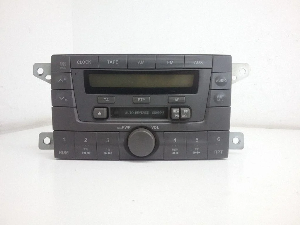 Raadio / CD/DVD-mängija / navigatsioon CB01669C0