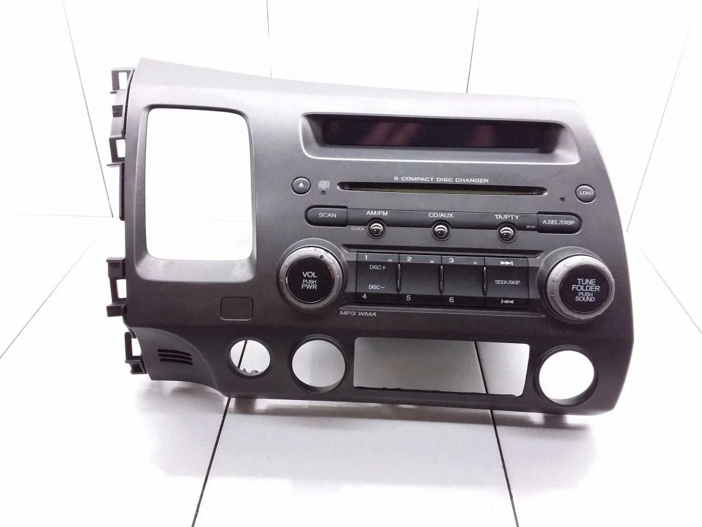Raadio / CD/DVD-mängija / navigatsioon – Honda Civic (2006-2011)