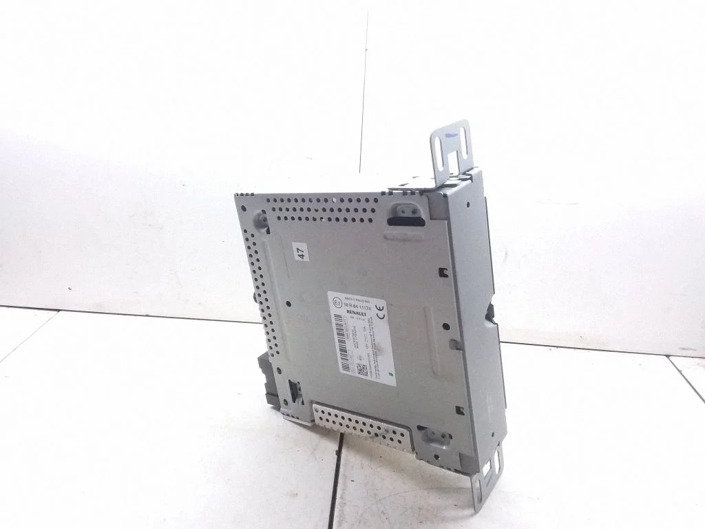 Radio, odtwarzacz CD/DVD, nawigacja 281152222R