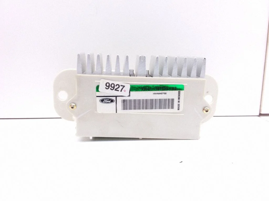 Skaņas pastiprinātājs XW4F18T805AB