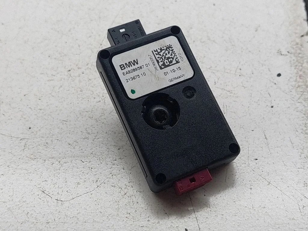 Antenni võimendi – BMW X1 F48 F49 (2015-2022)