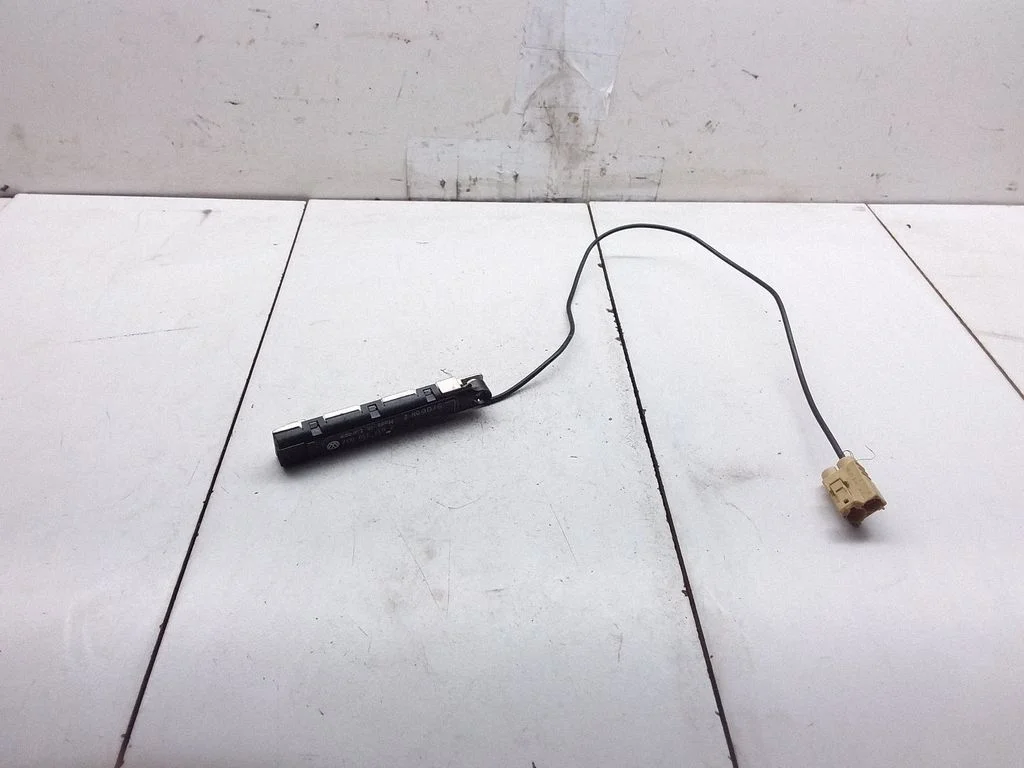 Wzmacniacz antenowy 7617310032