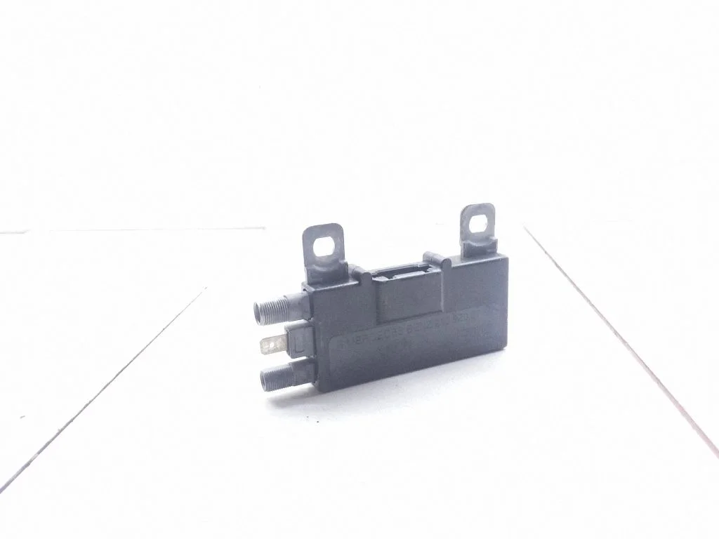 Aerial antenna amplifier – Mercedes-Benz E-Class W210 (1995-2002)