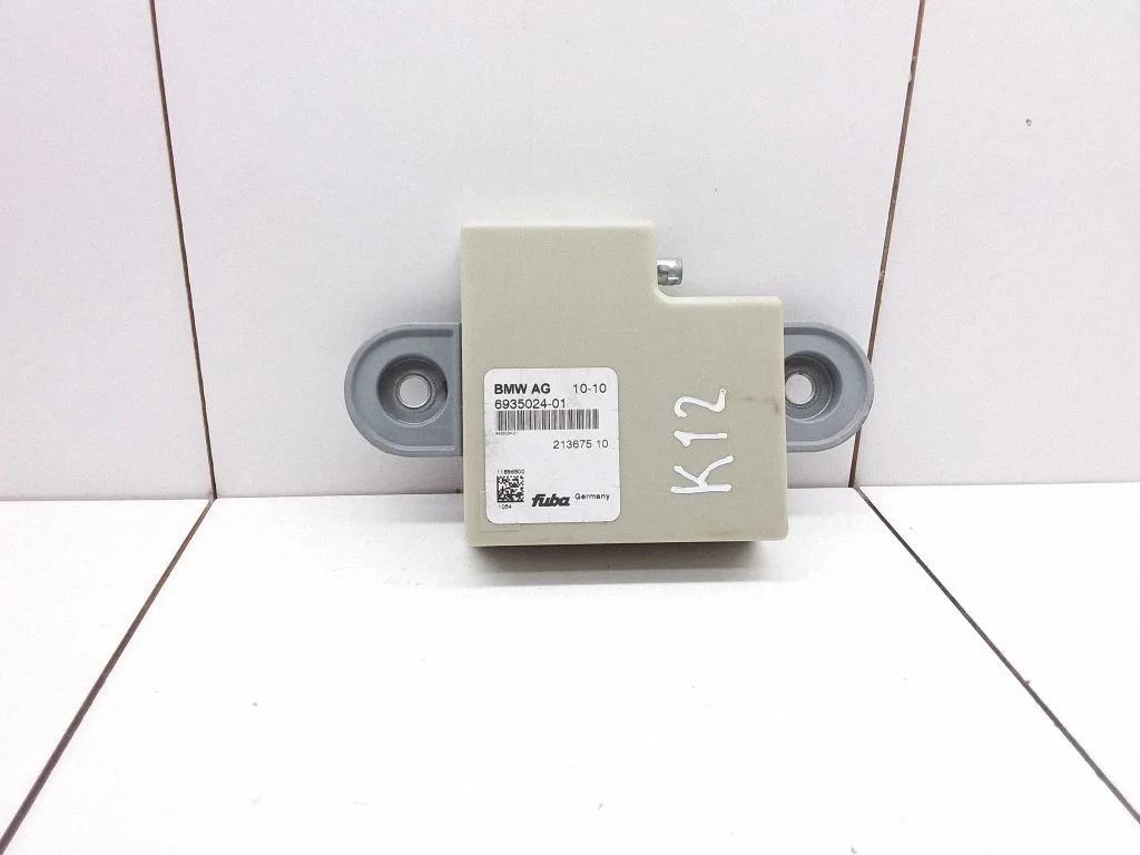 Antenni võimendi – BMW 3-seeria E90 E91 (2005-2012)