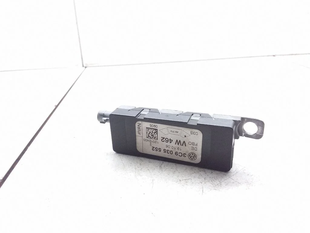 Antenni võimendi 3C9035552