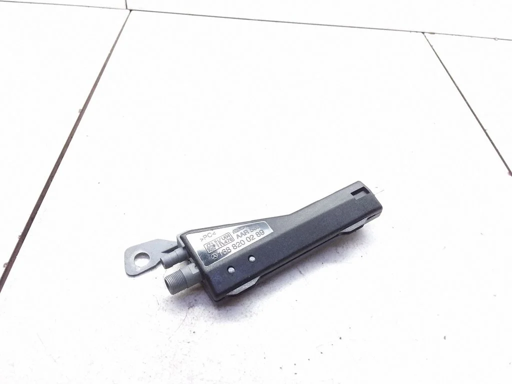 Antenas pastiprinātājs – Mercedes-Benz A klase W168 (1997-2004)