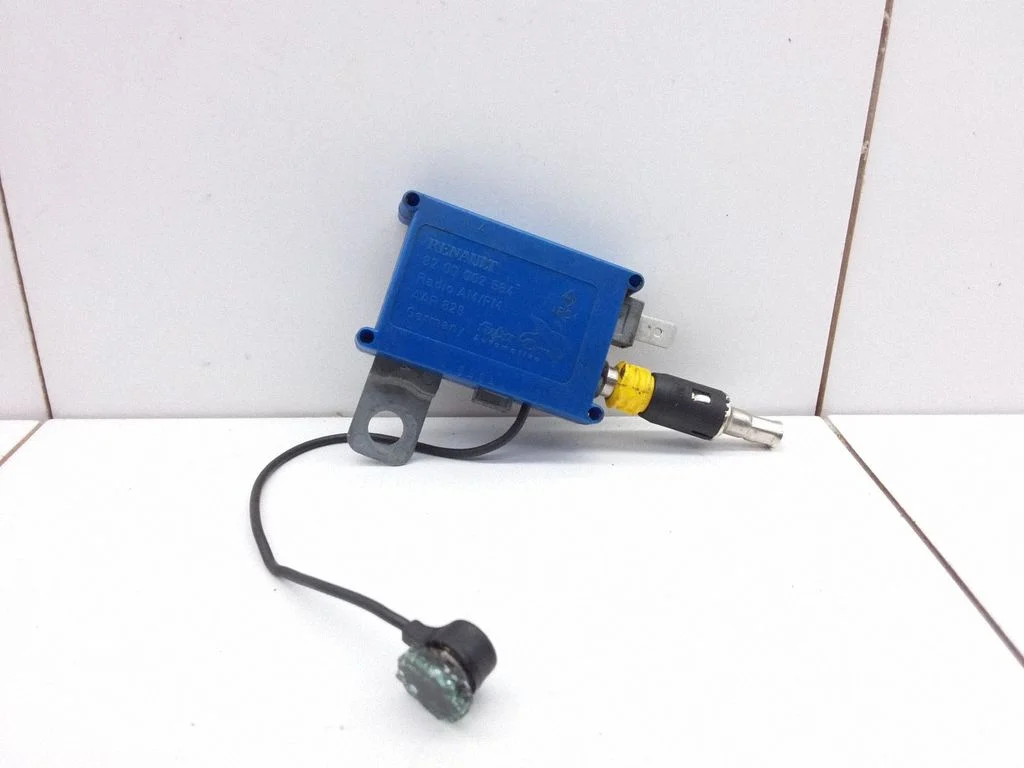 Aerial antenna amplifier – Renault Laguna II (2001-2007)