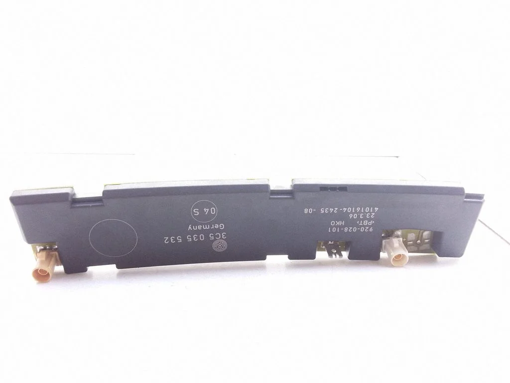 Aerial antenna amplifier – Volkswagen Passat B6 (2005-2010)