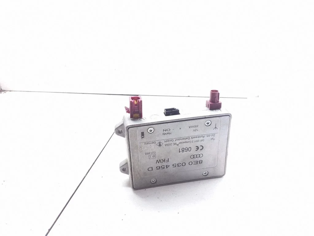 Antenas pastiprinātājs – Audi A3 S3 8P (2003-2012)