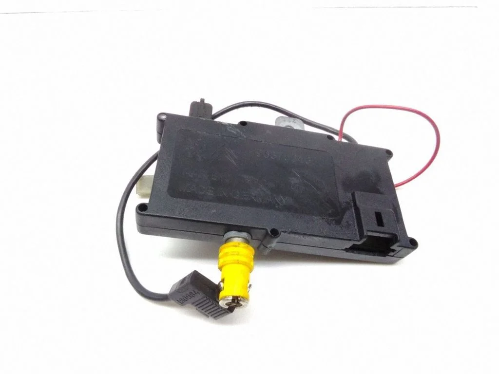 Aerial antenna amplifier 9637564680