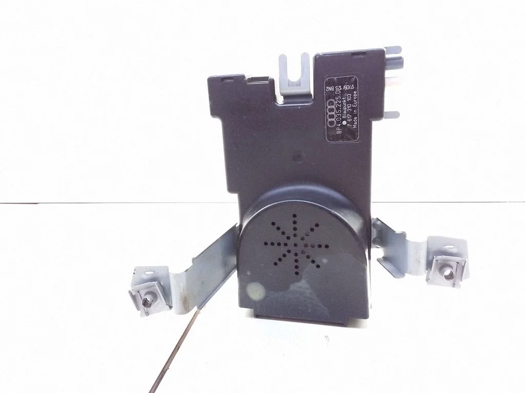 Aerial antenna amplifier – Audi A3 S3 8P (2003-2012)