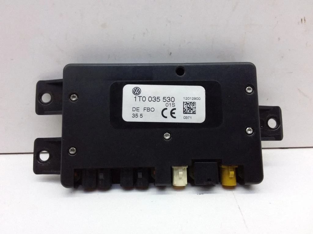 Antenas pastiprinātājs – Volkswagen Passat B6 (2005-2010)