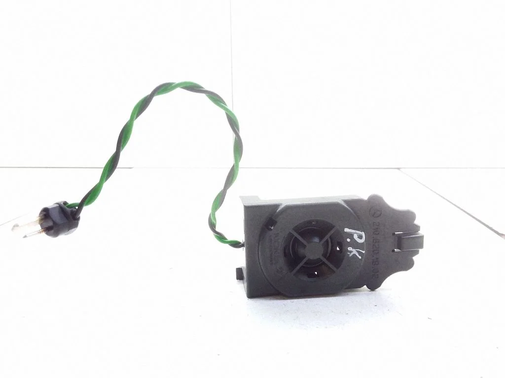 Panel speaker – Mercedes-Benz E-Class W210 (1995-2002)