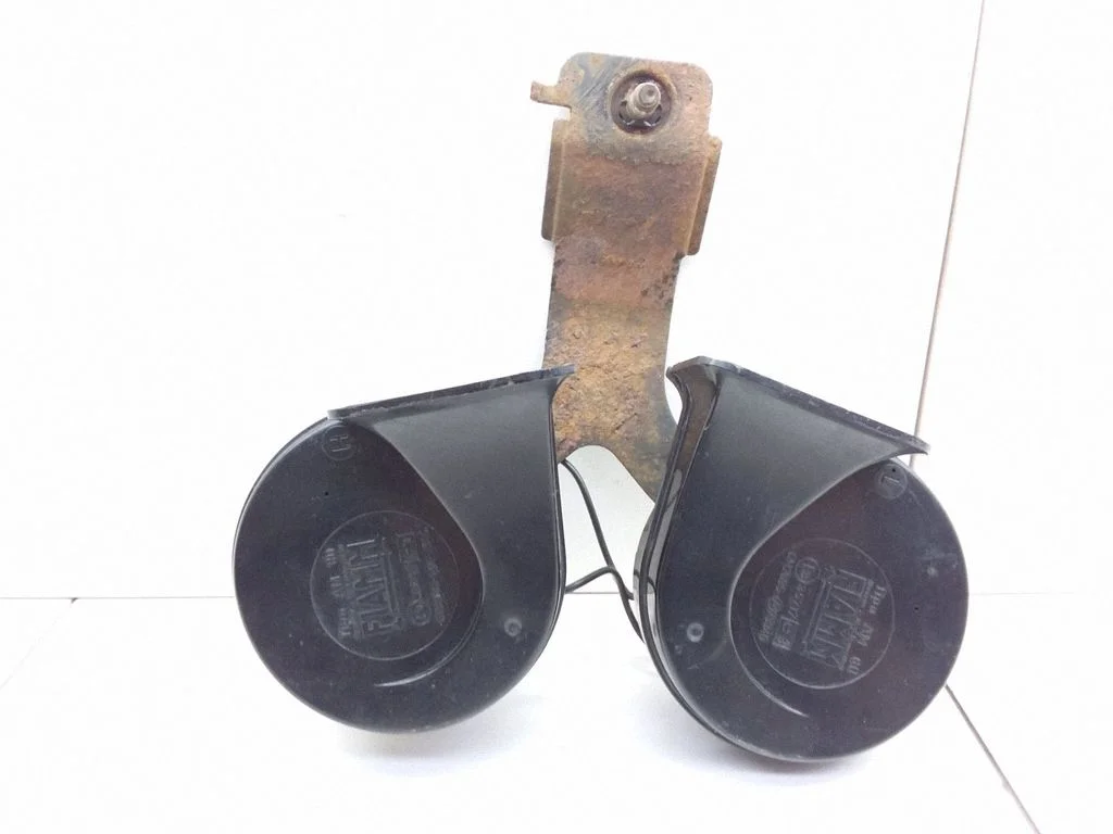 Horn signal E335717E3 – Saab 9000 CS (1992-1998)