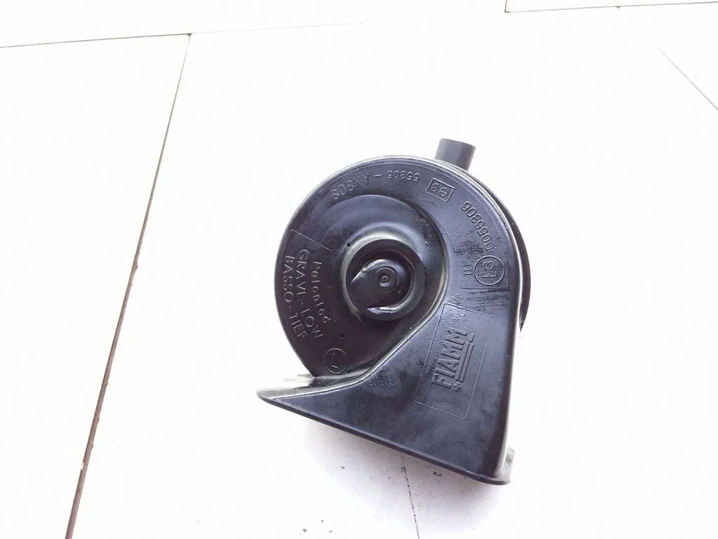 Horn signal E30055306