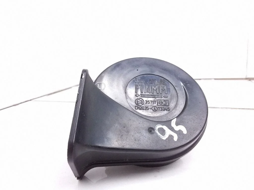 Horn signal E335717