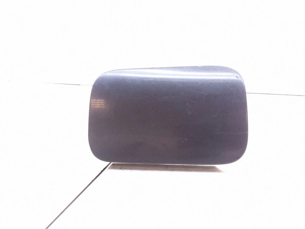 Fuel tank cap trim – Mercedes-Benz E-Class W210 (1995-2002)