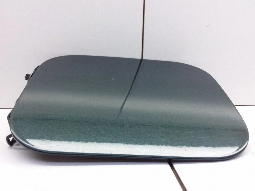 Fuel tank cap trim – Saab 9000 CS (1992-1998)
