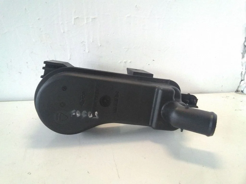 Breather/breather pipe/hose – Ford Focus (1998-2004)