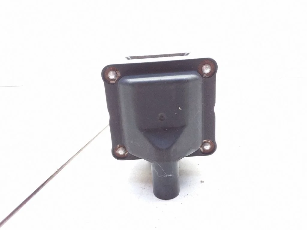 High voltage ignition coil