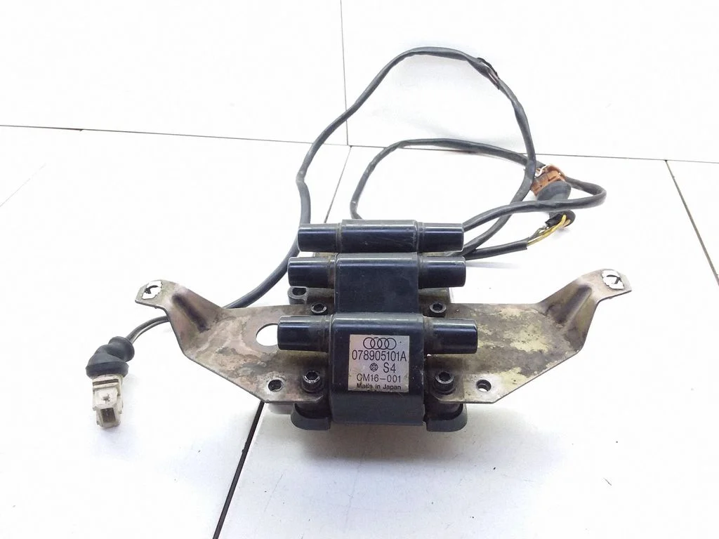 High voltage ignition coil – Audi A6 S6 C4 4A (1994-1997)