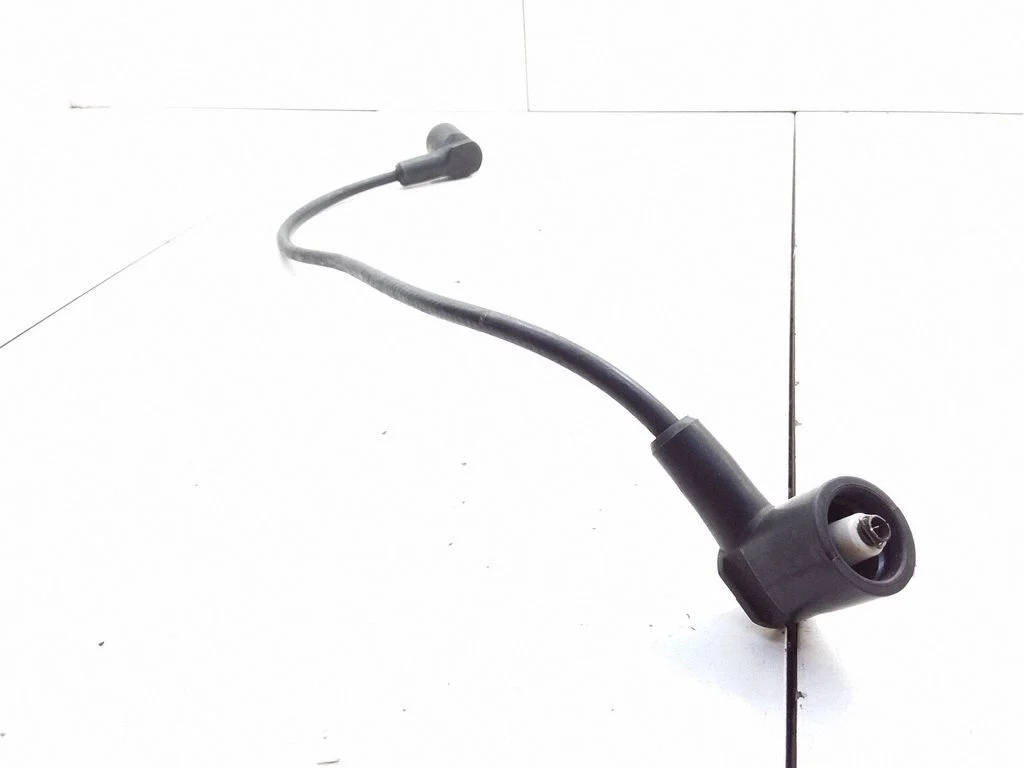 Plug wire – Volvo 850 (1991-1997)