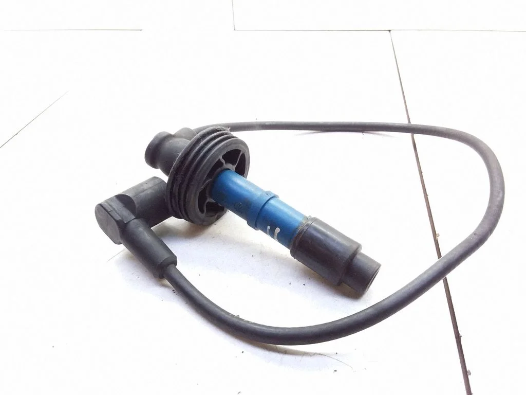 Plug wire – Volvo 850 (1991-1997)