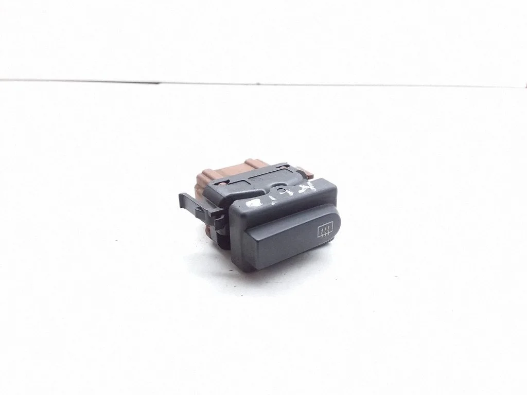 Windscreen/window heater switch – Renault Clio II (1998-2001)
