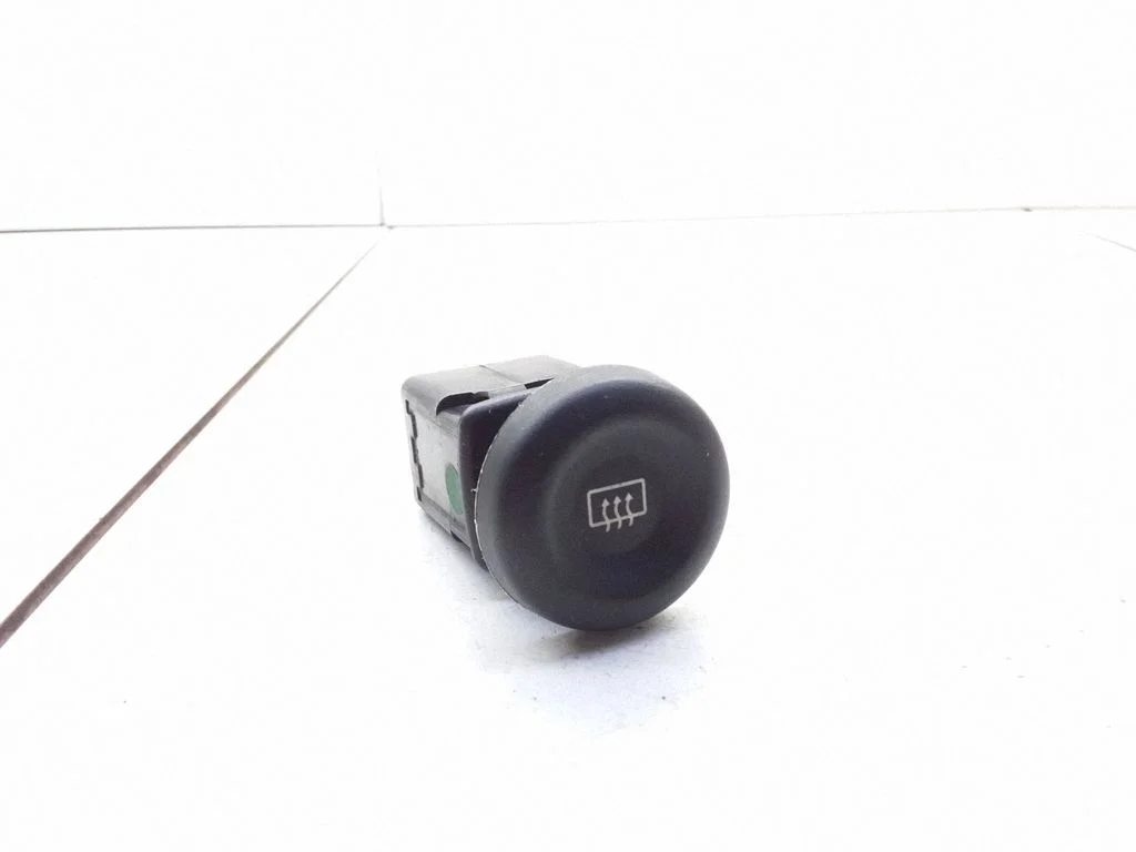 Windscreen/window heater switch – Renault Megane II (2002-2005)