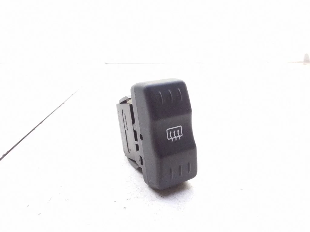 Windscreen/window heater switch 399387 – Renault Logan I (2004-2013)