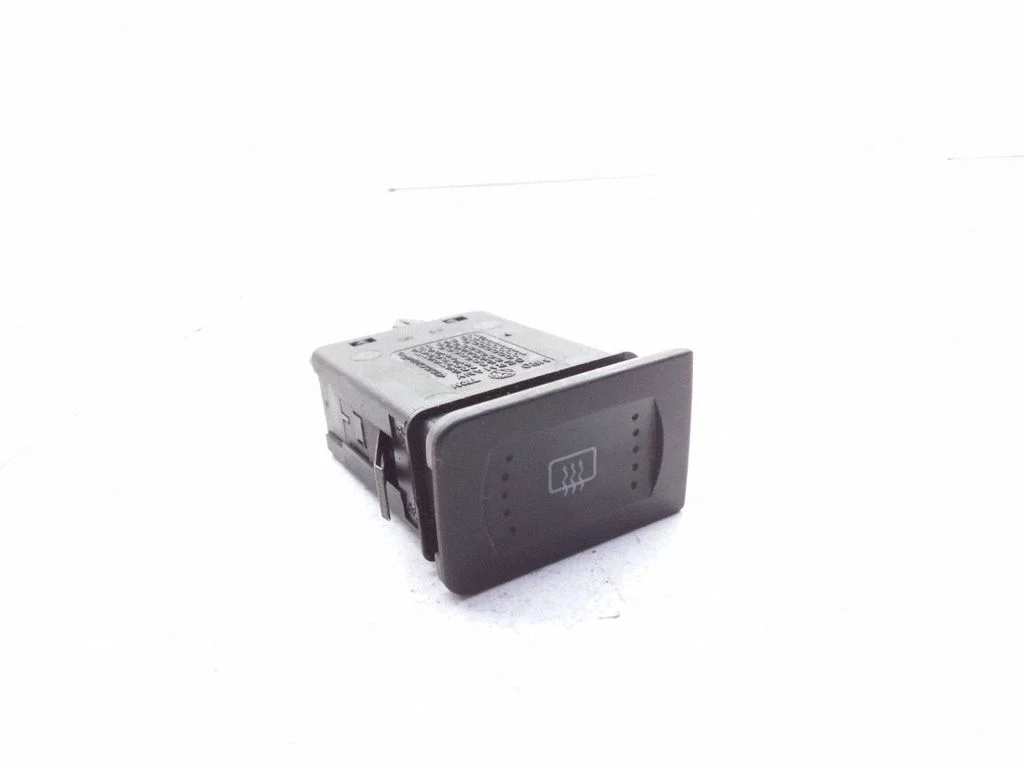 Windscreen/window heater switch – Volkswagen Bora (1998-2005)