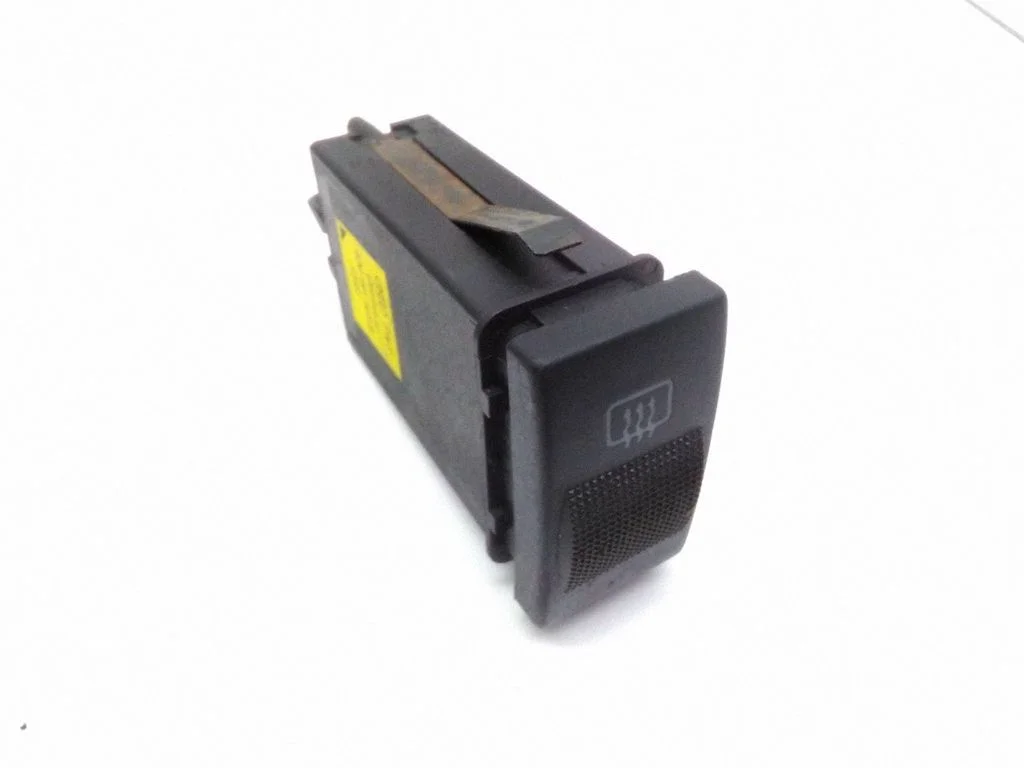 Przełącznik ogrzewania szyby 4D0941503B