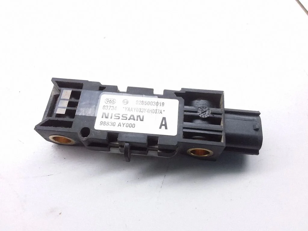 Airbag deployment crash/impact sensor – Nissan Primera (2002-2007)